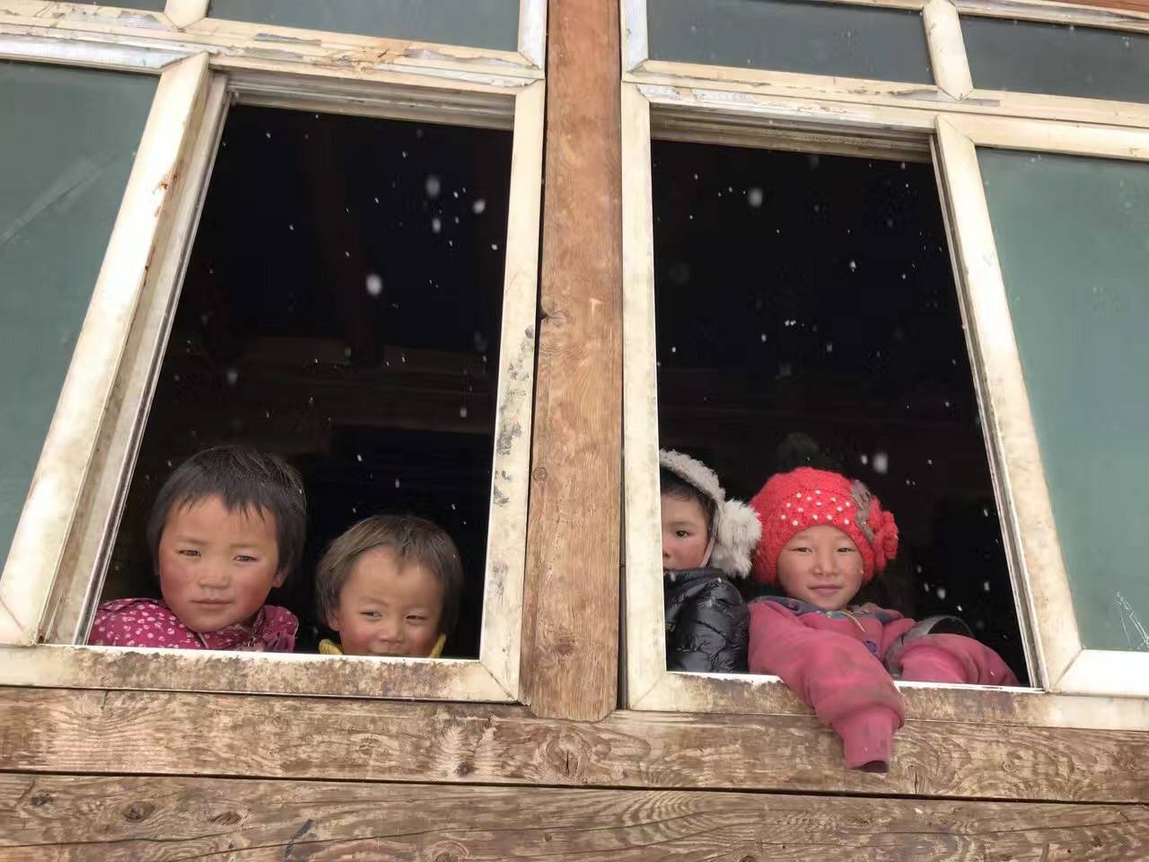 昆明佳铭文体活动策划有限公司公益回顾丨家国同欢月同圆 温暖满载甘孜州(图9) 昆明佳铭文体活动策划有限公司公益回顾丨家国同欢月同圆 温暖满载甘孜州(图9)