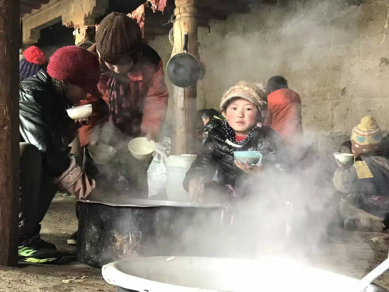 昆明佳铭文体活动策划有限公司公益回顾丨家国同欢月同圆 温暖满载甘孜州(图10) 昆明佳铭文体活动策划有限公司公益回顾丨家国同欢月同圆 温暖满载甘孜州(图10)